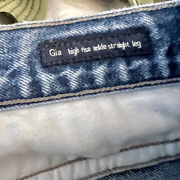 NWOT Citizens of Humanity Gia High-Rise Straight Jeans - Picture 6 of 7